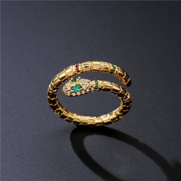 Gold-Snake-Ring-with-Emerald-Eyes-fashion