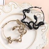 Medusa-Snake-Earrings-design