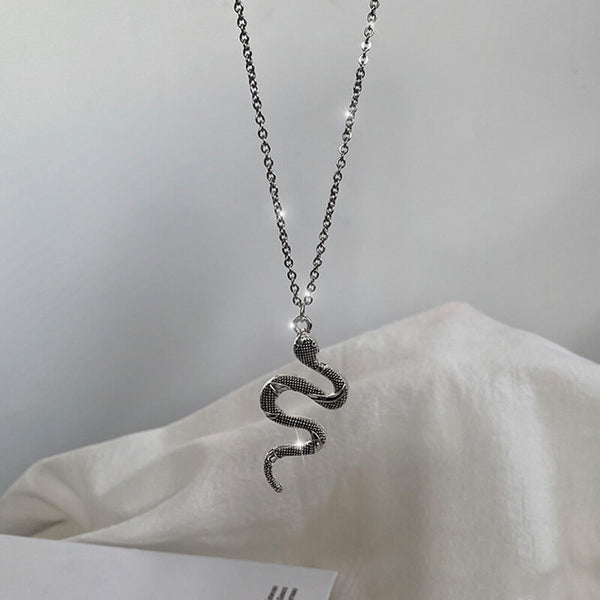 Serpent-Snake-Necklace-style