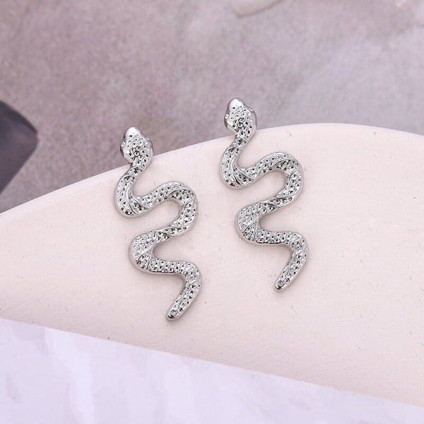 Snake-Dangle-Earrings-silver