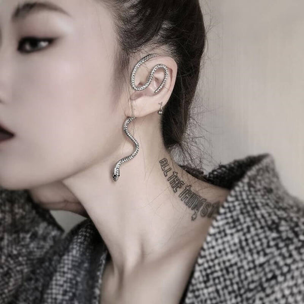 Snake-Earrings-Illusion-style