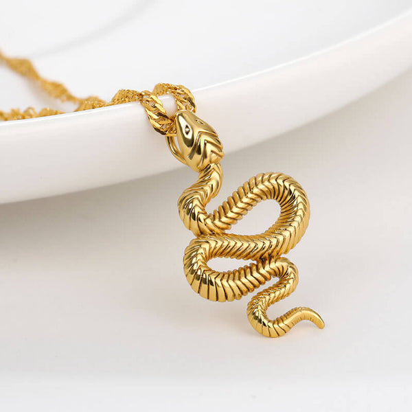Snake-Pendant-Necklace-jewel